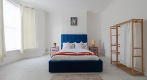 Mersey View 4 Bedroom by Liverpoollux Next To Everton Stadium - Image 2