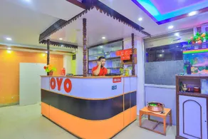 OYO 656 Hotel Shree Guru - Image 4