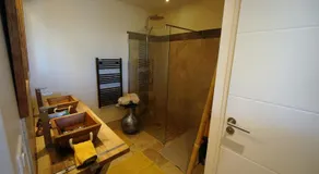Mas Lou Caloun - Chambre d'Hôte face à la piscine en Camargue - Les Saintes Maries de la Mer - Image 5
