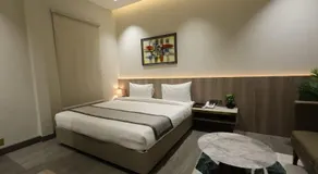 Win Hotel - Image 3