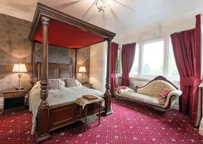 The Station Hotel - Image 2
