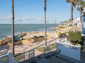El Paseo del Faro - Image 1