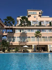 Royal Senyiur Hotel - Image 3