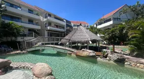 Bright Ocean Horizon Escape - Image 3