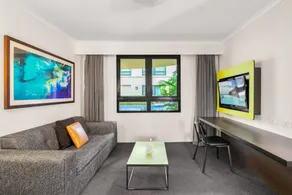 Contemporary 1-Bed First Floor Unit with Pool - Image 2