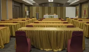 Arinas Hotel - Image 2