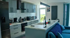 Modern Beachfront Apartment - Image 2