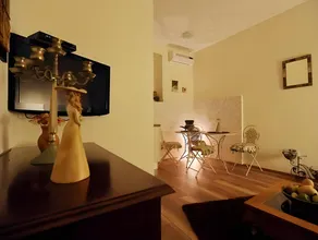 Greta Residence - Image 3
