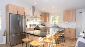 Entire house - 4 Bedroom & 2 Bath, 5 Min to Beach - Image 2