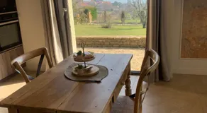 L'instant Beaujolais 2 ou 4 personnes Logis cosy balnéo vue jardin - Image 2
