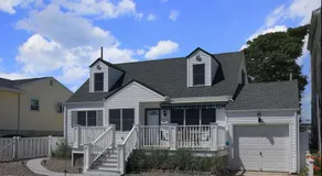 Island Time- beautifully renovated bay view home - Image 4