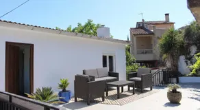 Family Retreat with Pool & BBQ near Barcelona - Image 3