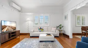 Family-Friendly Home in Vibrant West End - Image 2