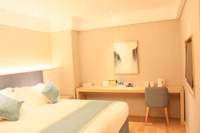 Ji Hotel Shanghai Jiuting Science and Technology City - Image 3