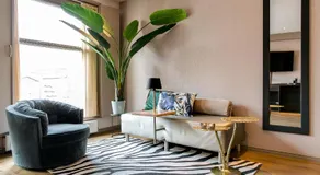 Brasss Hotel Suites - Image 2