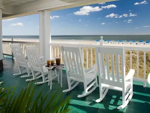 Elizabeth Pointe Lodge - Image 2