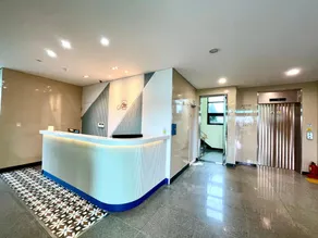 Nice Hotel - Image 3
