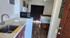 ASHBURN'S TRANSIENT - BAUANG, PRIVATE AC & FAMILY ROOMS near the BEACH - Image 5