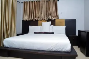 Hotel Di Elegante - Image 2