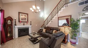 Tuscan Oasis: Elegance with Comfort. King Bed. - Image 2