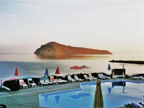 Hotel Haris on the beach - Image 2