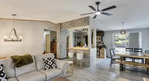 Modern Glass City Home - Image 2