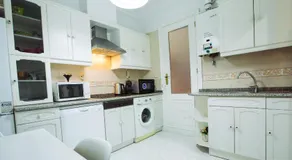 APARTAMENTO CENTRICO JUNTO ESTACION TREN Y AUTOBUS - Image 3