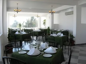 Octopus Hotel - Image 5