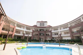 Palette - Lords Resort - Image 5