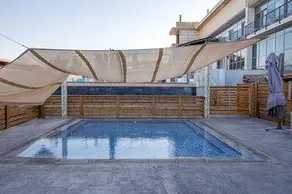 Aquaduct Hotel - Image 5