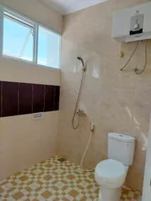 Rumah Sudut Ekslusif Royal Spring - Image 4