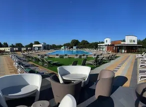 53A kingfisher court tattershall lakes luxury hot tub holidays - Image 4