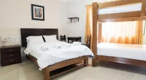 Hostal Sueños Breña - Image 2