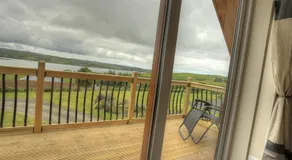 Lochview Chalet - Image 3