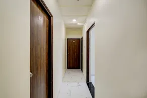Hotel O highway blues - Image 5