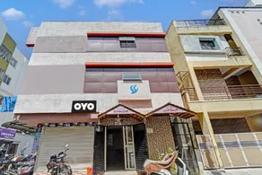 OYO Flagship 813597 Sri Sai exotic stay - Image 4