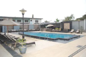 Owu Crown Hotel - Image 2