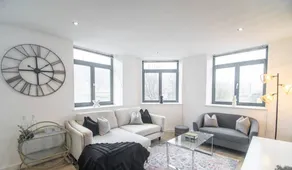 Conditioning House - Suite 1 - Image 5