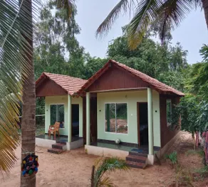 JN Cottages And Tents - Image 4