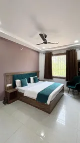 Hotel Triyugi - Image 2