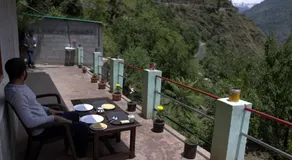 Tirthan Hilltop Home Stay - Image 2