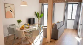 Feelathome Stadium Apartments - Image 2