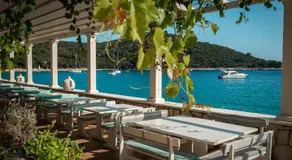 Pine Tree Boutique Apartments - Image 5
