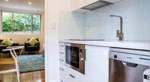 Esperanza Gardens - A Stylish Victorian Studio - Image 3