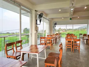 RedDoorz Syariah at Svarga View - Image 5