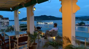 Peacock Guest House - Lake View Hotel In Udaipur - Image 2