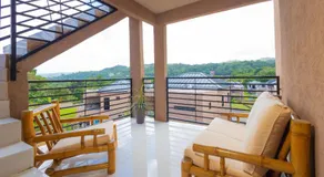 Modern, Spacious, 3BR Hill View Retreat, Central, 24hr Security, Satellite wifi and Solar - Image 4