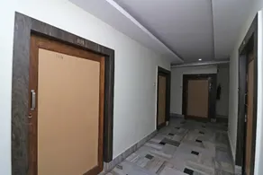New Shanti Hotel - Image 2