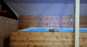 apt with private hot pool - Image 4
