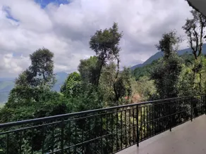 Jujurana Shoghi-Spacious 2BHK:ValleyViews, Balcony - Image 4
